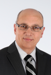 Dr. Walter SchogerBerater,  Coach, comFormer